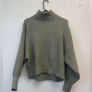H&M Green Turtleneck Sweater